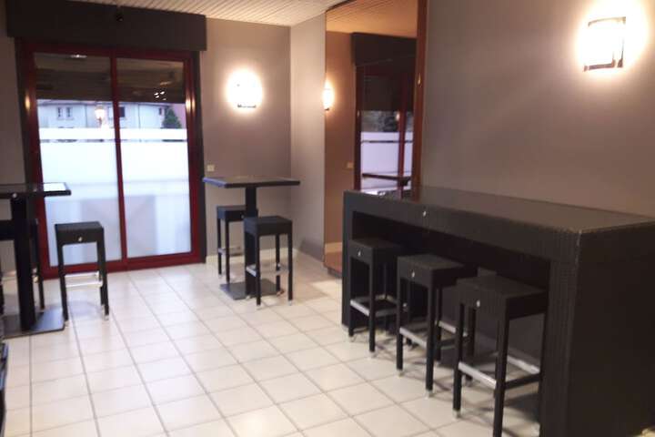 Hotel Interior 118 of 143