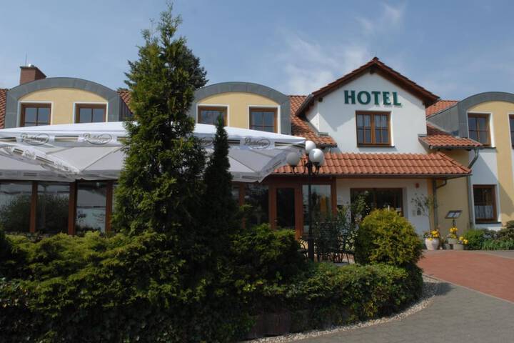Hotel 37 of 40