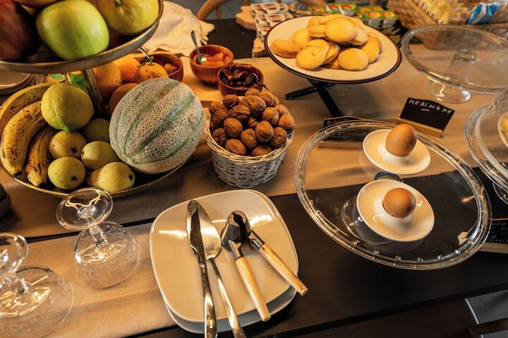 Breakfast/Coffee Service 113 of 123