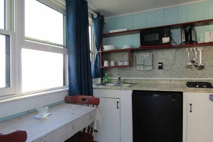Room 65 of 219