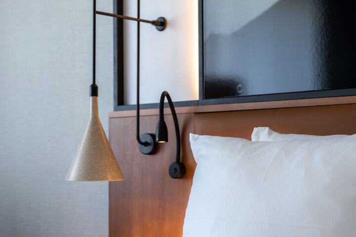 Room 49 of 209