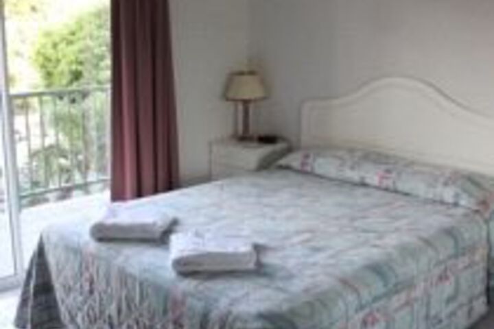 Room 13 of 39