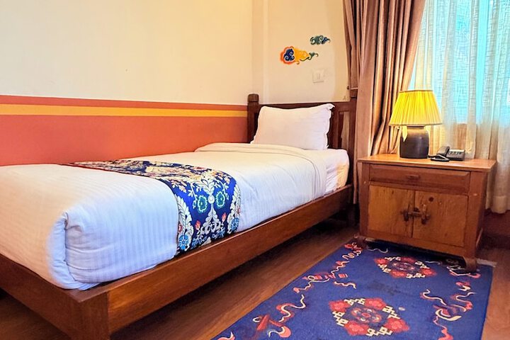 Room 150 of 214