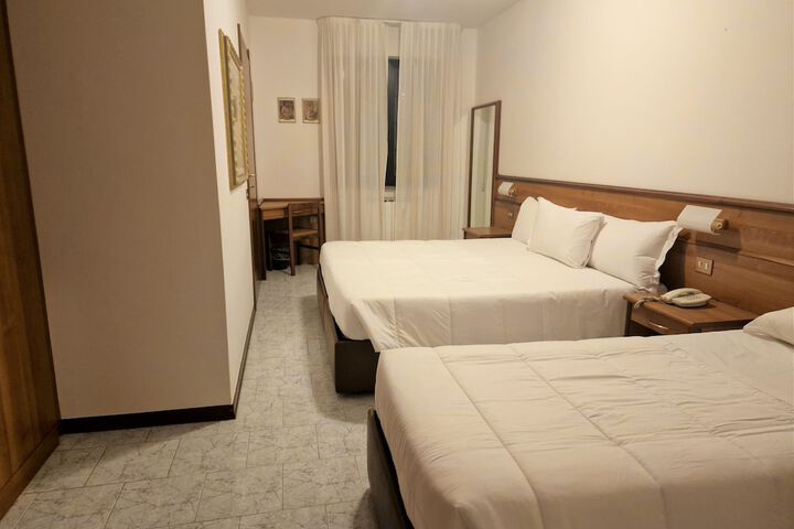 Room 11 of 58