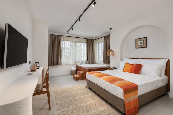 Room 15 of 43