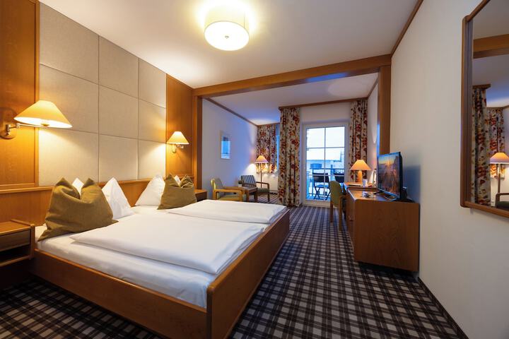Room 48 of 98