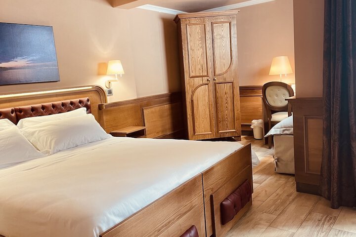 Room 12 of 39