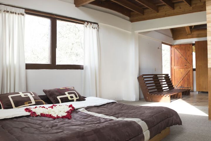 Room 4 of 24