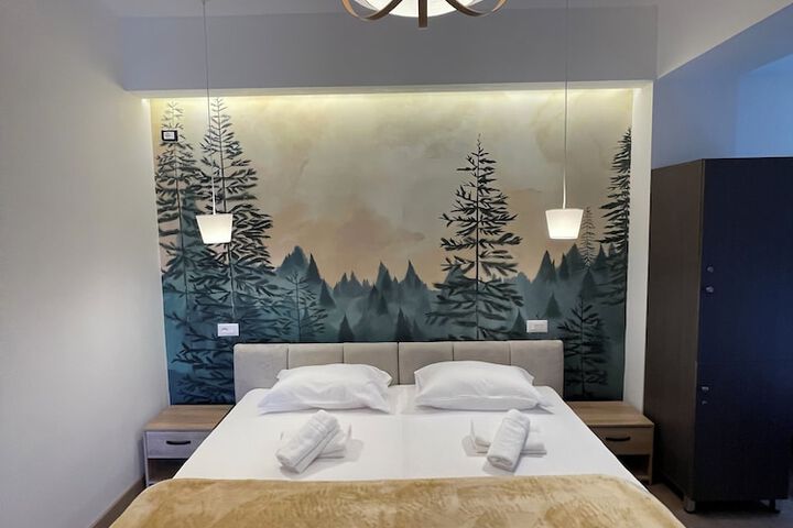 Room 12 of 26