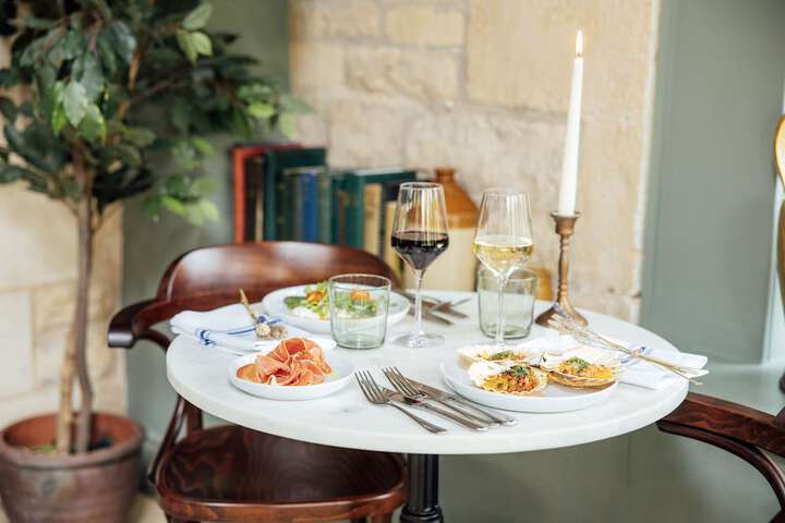Dining 43 of 57