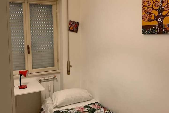 Room 8 of 43