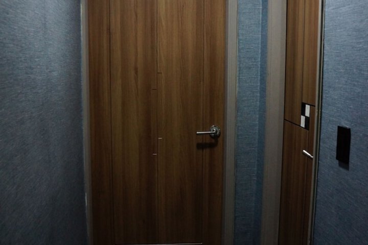 Room 12 of 52