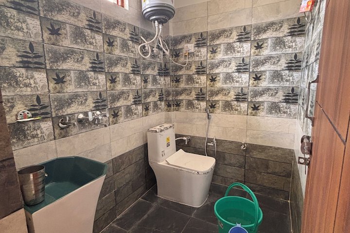 Room 15 of 23