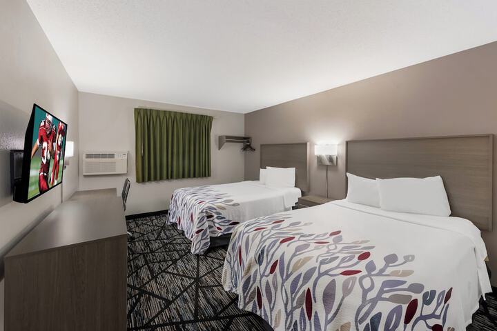 Deluxe 2 Double Beds (2 of 4)