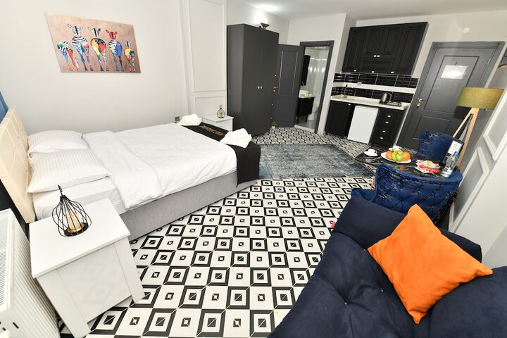 Room 26 of 47