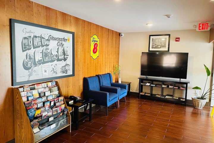 Hotel Interior 4 of 34