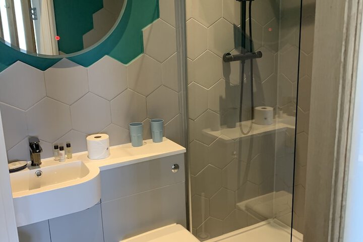 Room 10 of 74