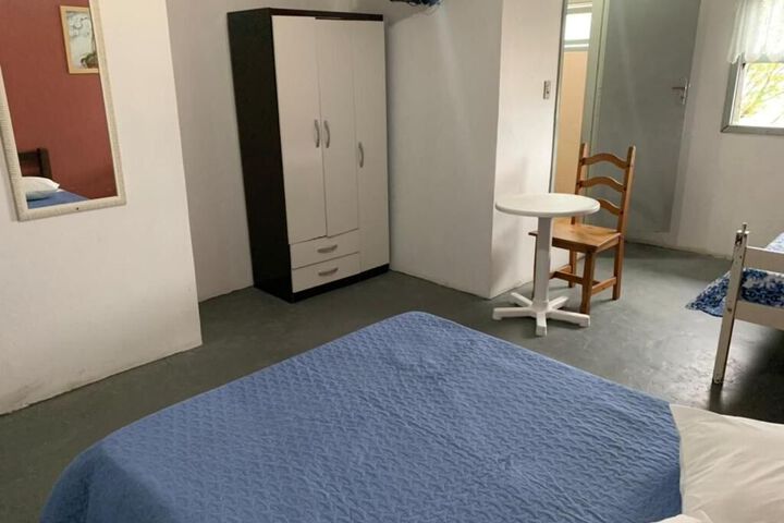 Room 27 of 37