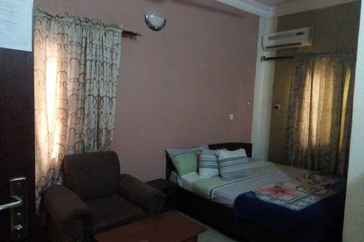 Room 11 of 26