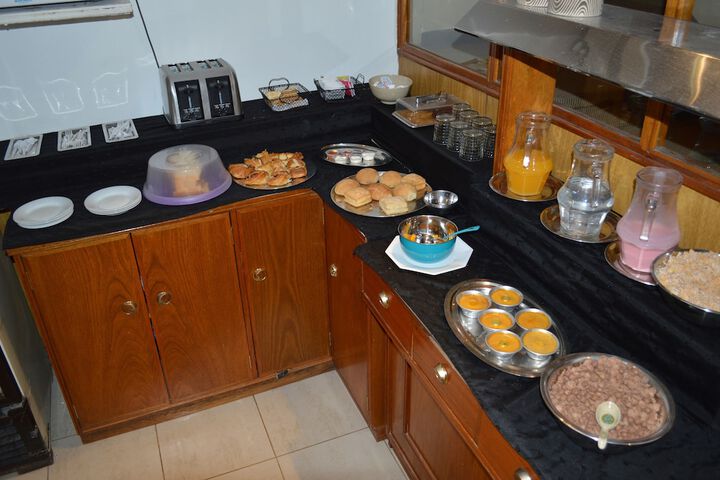 Breakfast/Coffee Service 27 of 35