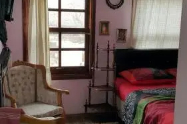 Room 17 of 17