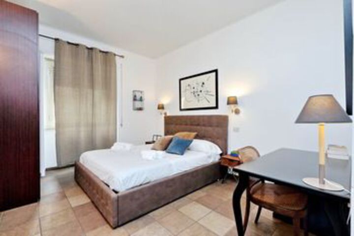 Room 106 of 209