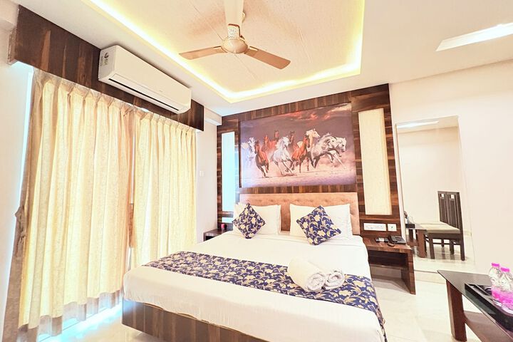 Room 6 of 44