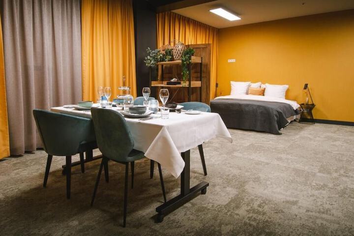 Room 38 of 110