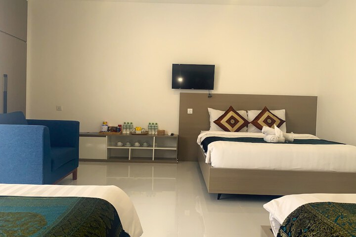 Room 44 of 76