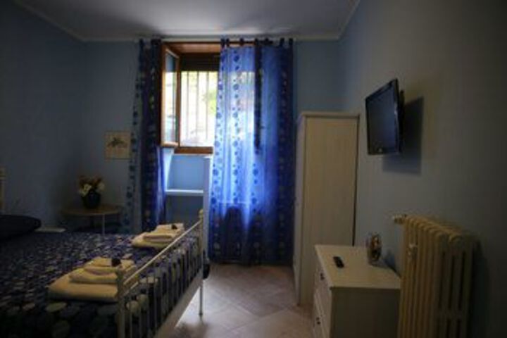 Room 7 of 15