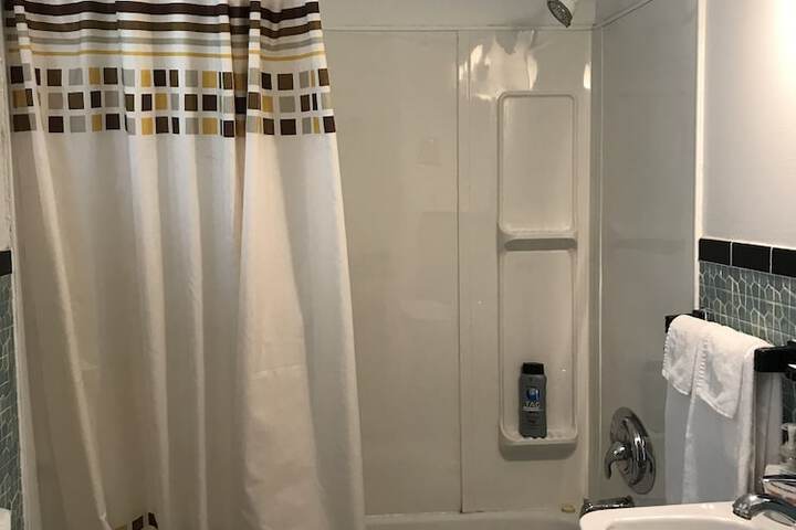 Room 19 of 35