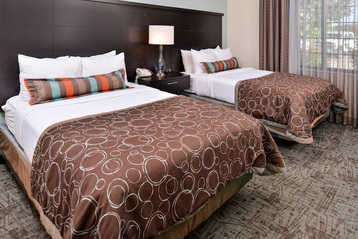 1 Queen 1 Bedroom Suite Comm Mobility Accessible (38 of 39)