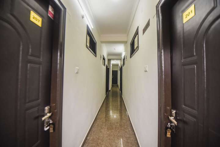Ballroom/Hall 3 of 4