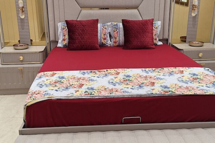 Room 3 of 67