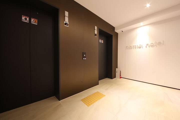 Hotel Interior 104 of 117