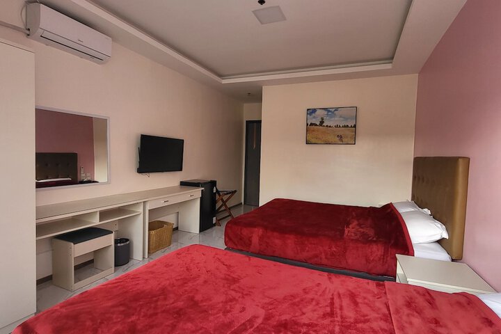 Room 14 of 116