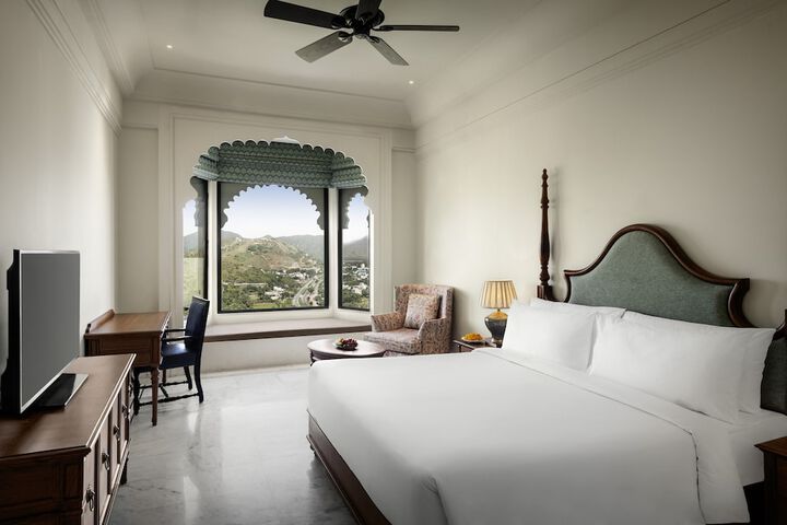 Room 20 of 36