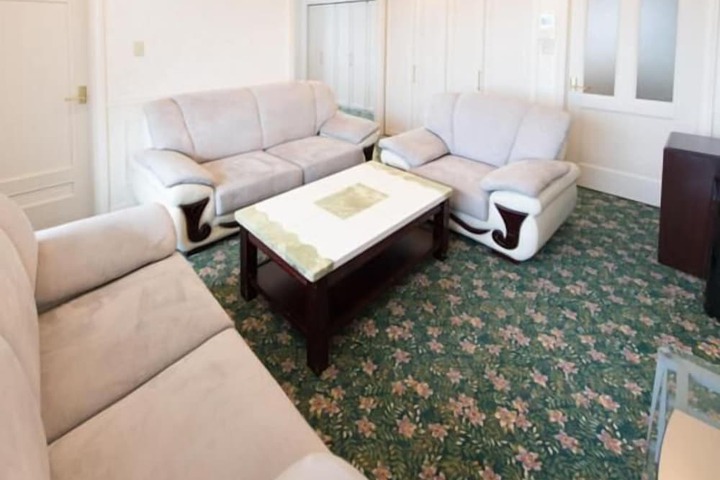 Room 42 of 59