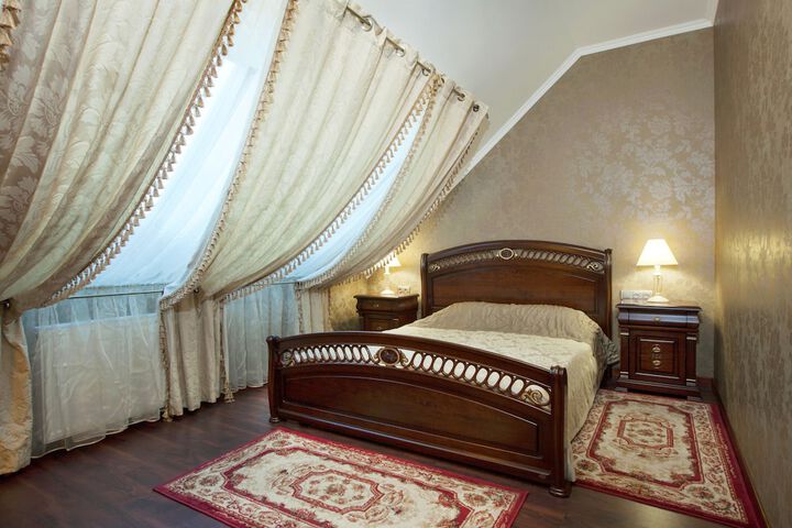 Room 4 of 41