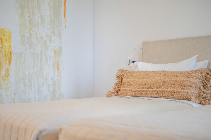 Room 32 of 194