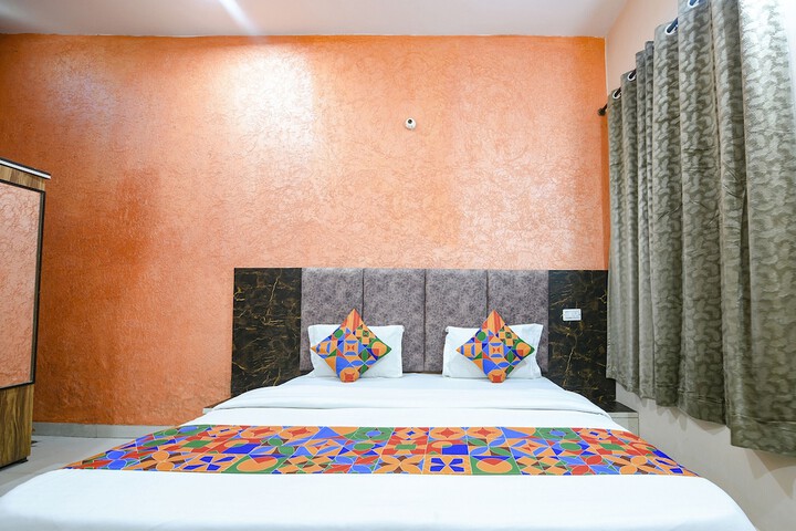 Room 18 of 21