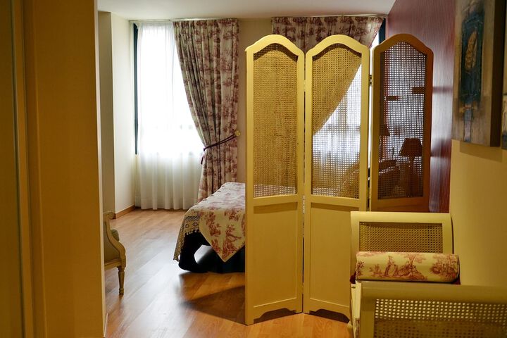 Room 18 of 46