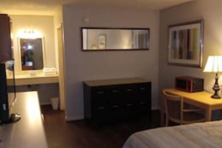Room 43 of 120
