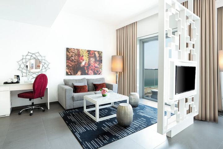 Room 15 of 107