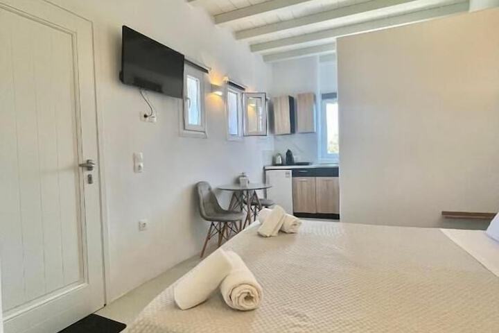 Room 14 of 49
