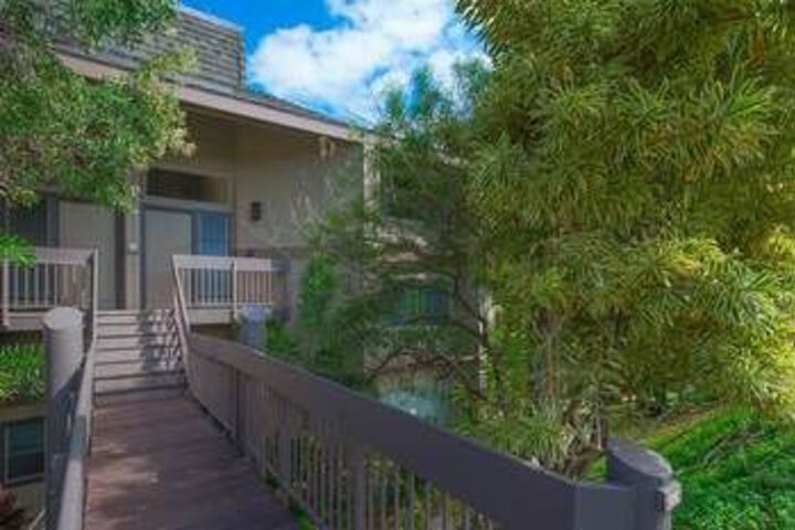 Photo of Pali Ke Kua 236 by RedAwning