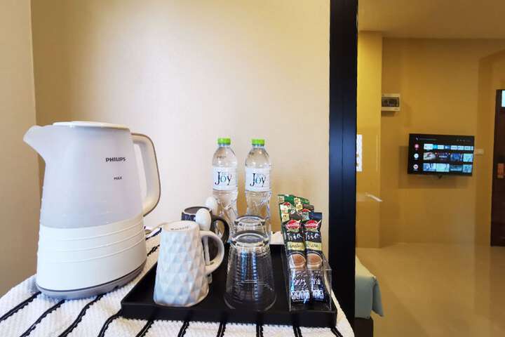 Breakfast/Coffee Service 18 of 36