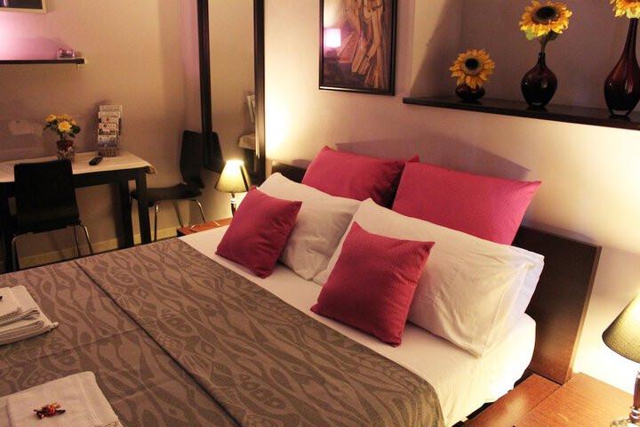 Room 5 of 28