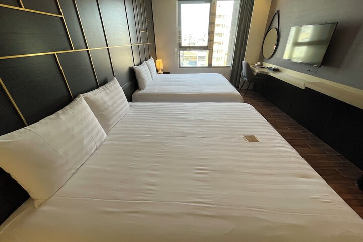 Room 5 of 67