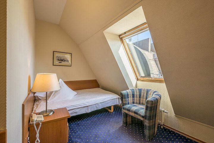 Room 35 of 56